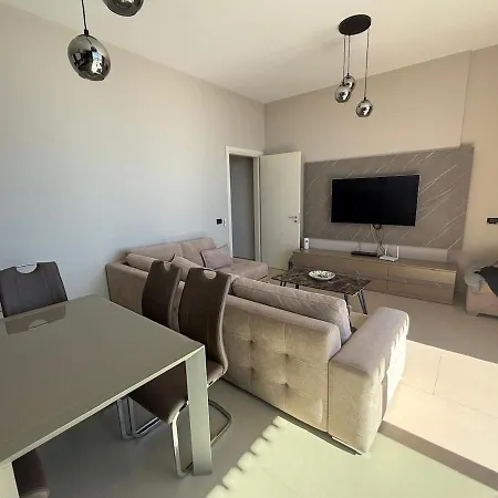 Azal, Coast Residences, Palase